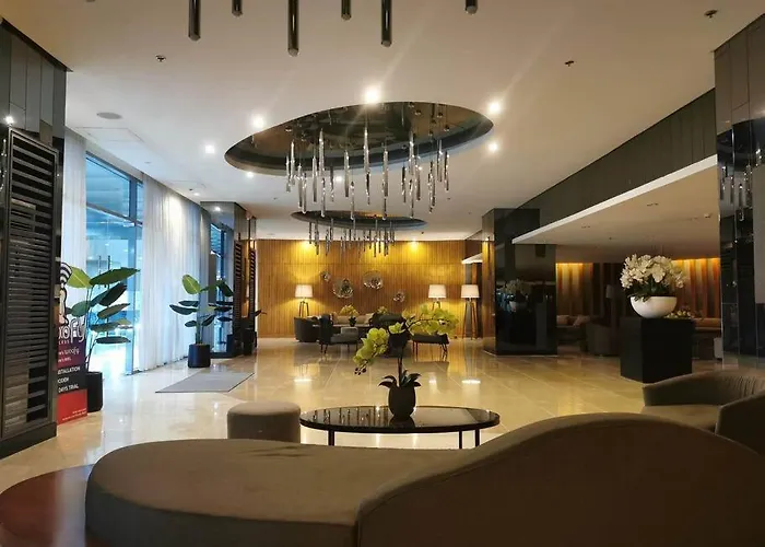 Apartment Lovely 1br With View From Balcony Manila