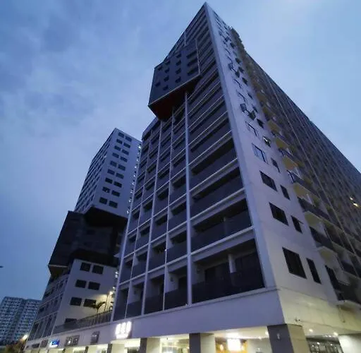 Lovely 1br With View From Balcony *