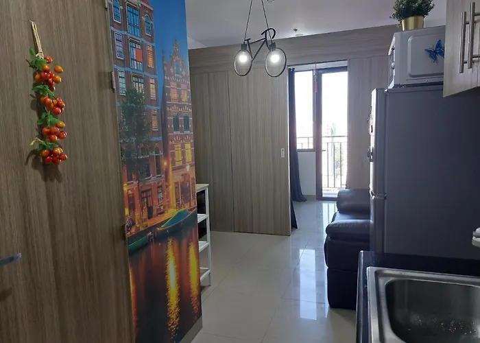 Lovely 1br With View From Balcony