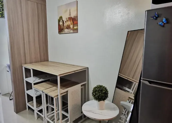 Lovely 1br With View From Balcony